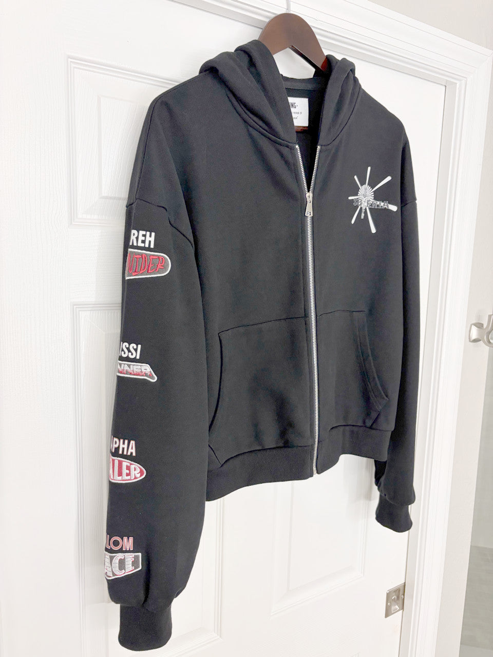 JEHOVAH ZIP UP (BLACK)